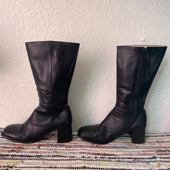 SOLD:.90s Black Leather Mid-Calf Chunky Boots - Picture 2 of 16